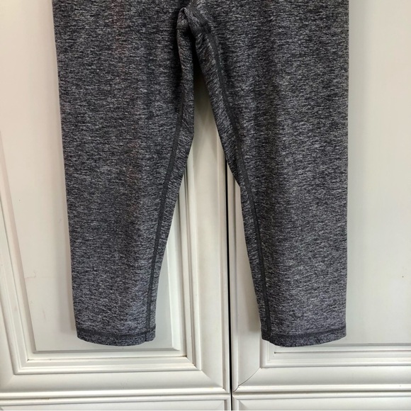 Reversible Ivivva by Lululemon girls crop legging - Picture 3 of 13
